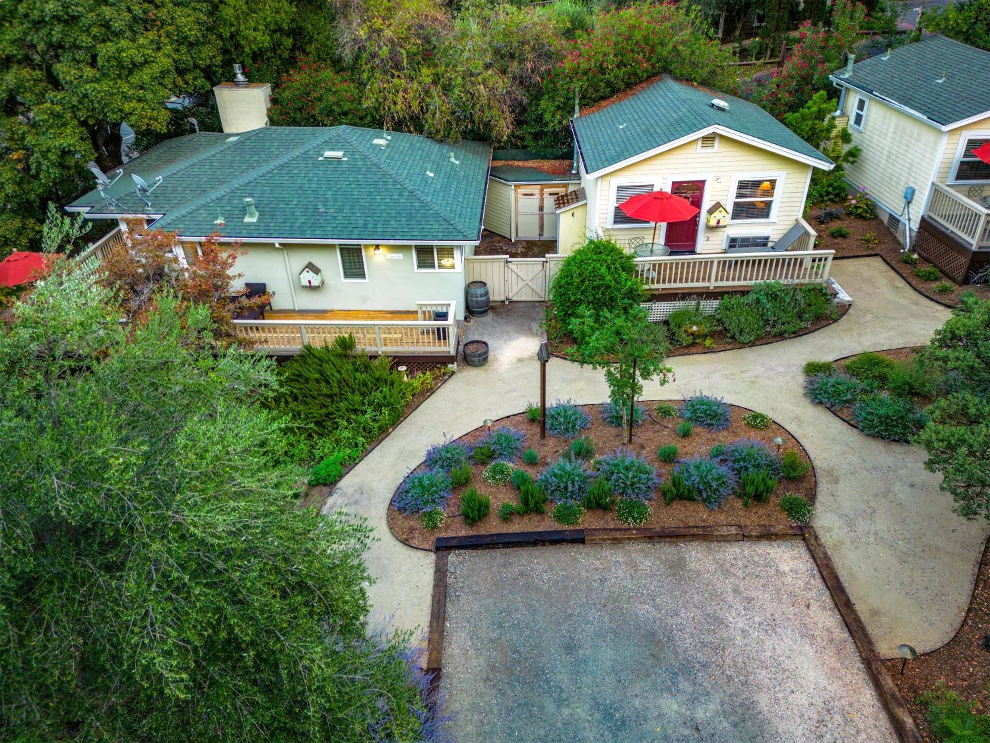 קליסטוגה Aurora Park Cottages מראה חיצוני תמונה